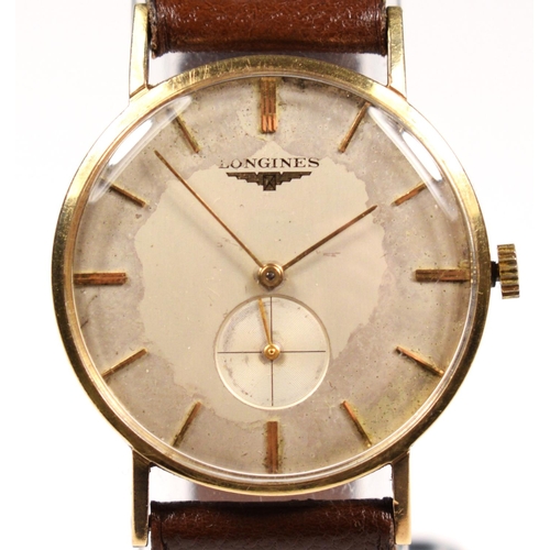 138 - A Longines, 9ct gold manual wind Gentleman's wristwatch, London 1960, the silvered dial with baton m... 