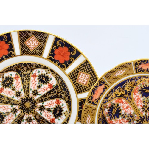 166 - A collection of Royal Crown Derby Imari pattern 1128 china, to include a side plate, 16cm, another 1... 