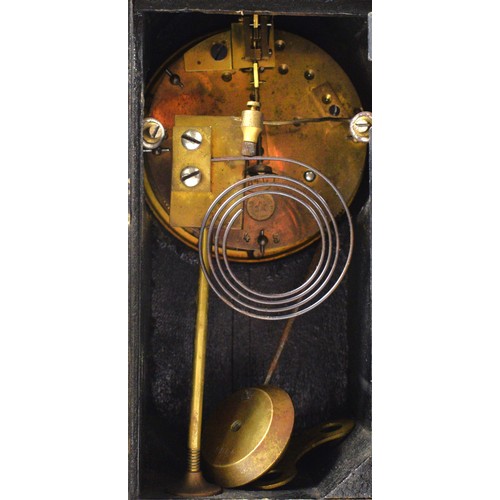 288 - A 19th century French boulle mantel clock, the dial with applied white Roman numerals, the red torto... 