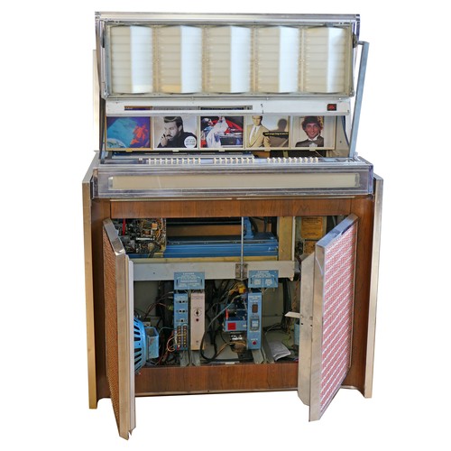 414 - A Seeburg LPC480 stereo jukebox, c.1964, 3 way audio, valve powered (serial number 160743), 160 sele... 