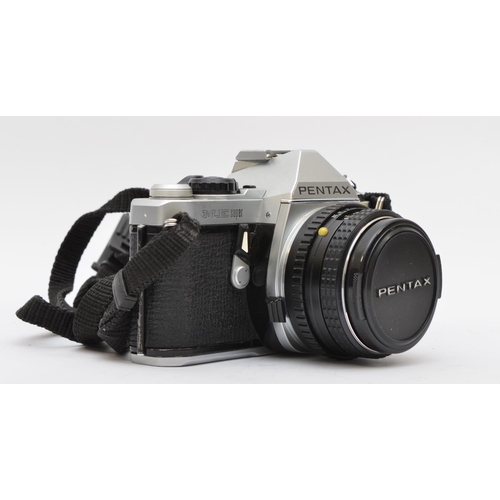 120 - A Pentax ME Super 35mm film camera, with a SMC Pentax 50mm f1.7 lens, cased, working, faint hazing i... 