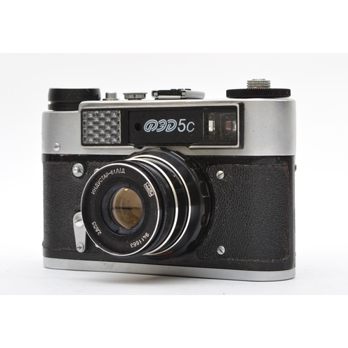 125 - A FED 5C 35mm film camera, with a 55mm f2.8 lens, cased, working