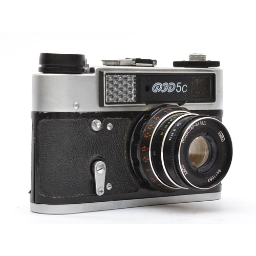 125 - A FED 5C 35mm film camera, with a 55mm f2.8 lens, cased, working