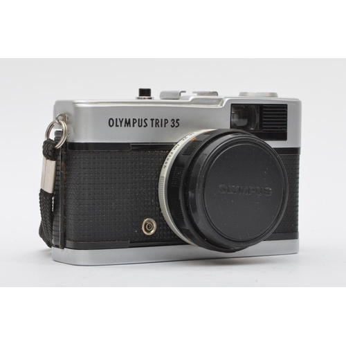 128 - A Olympus Trip 35 film camera, with case, working