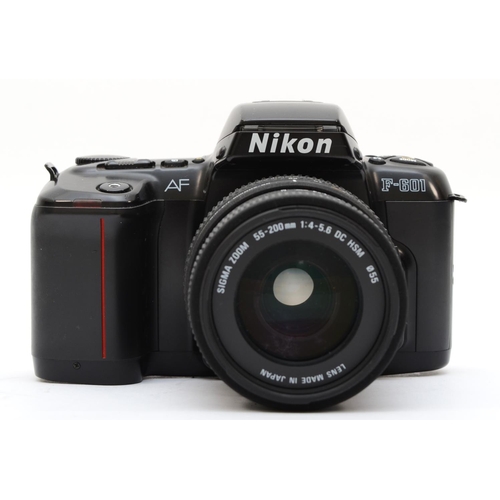 168 - A Nikon F-601 35mm film camera, with a Sigma 55mm-200mm f4-f5.6 lens