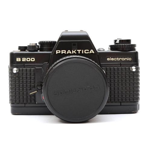 175 - A Praktica B200 electronic 35mm film camera, with a Prakticar 50mm f1.8 lens