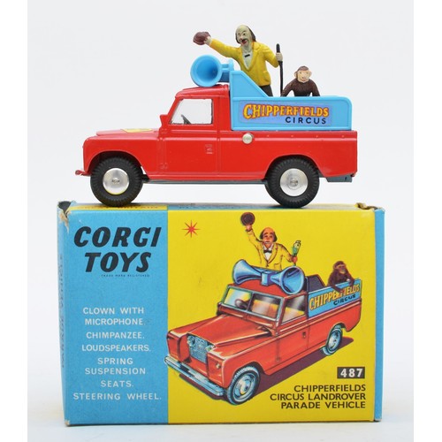 352 - A Corgi Toys Chipperfield's Circus Land Rover Parade Vehicle (487), complete with Chimpanzee, origin... 