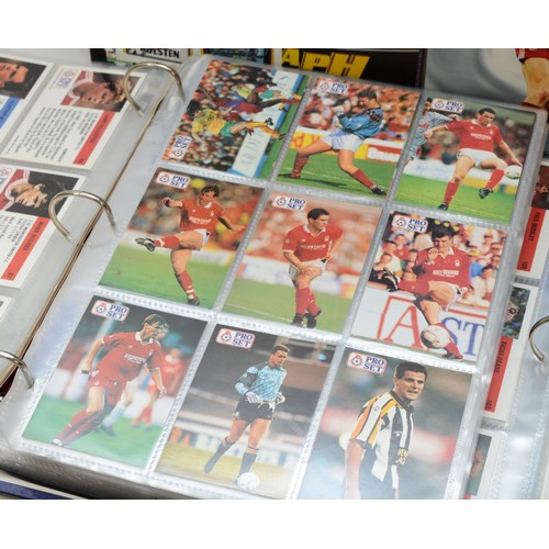 383 - A Complete set of Pro Set : The Football League 1991/1992, 479 cards in total, with checklists, pres... 