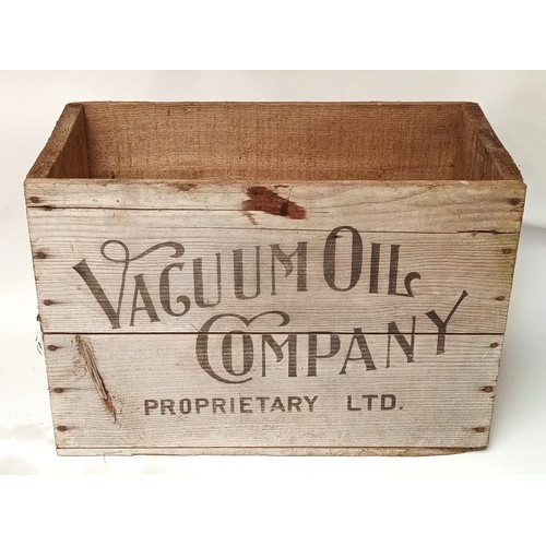 45 - A New Zealand Vacuum Oil Company/Plume Motor Spirit wooden crate, 53 x 26 x 37cm