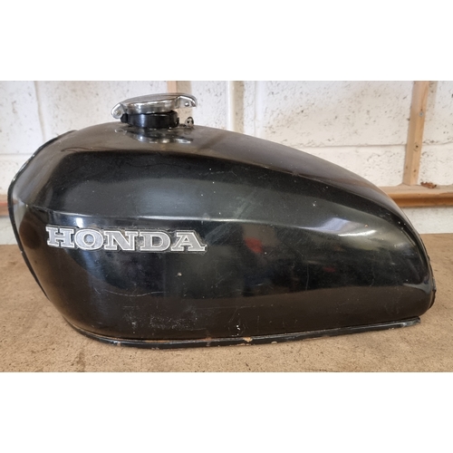 124 - A Honda CB450 petrol tank, it has been professionally sealed.