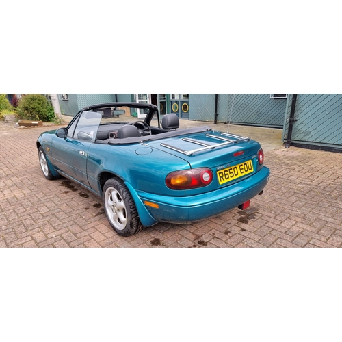 300 - 1998 Mazda MX5 Berkeley Limited Edition, 1840cc, project. Registration number R650 EOU. VIN number J... 