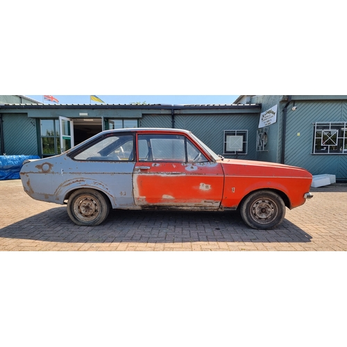 304 - 1975 Ford Escort 1.3L, 2 door, 1298cc, project. Registration number LDX 738P. Chassis number BBATRJ2... 