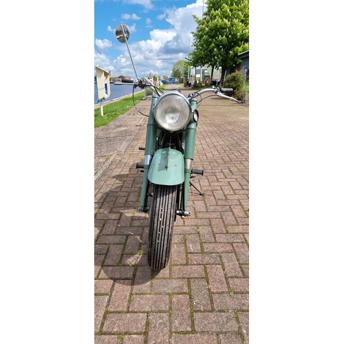 438 - 1950 Sunbeam S7 Delux, 500cc. Registration number NVS 577. Frame number S7-2924. Engine number S8-36... 