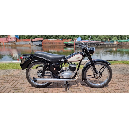 449 - 1957 BSA Bantam D3, 150cc. Registration number JAS 422 (non transferable). Frame number CD3 18485. E... 