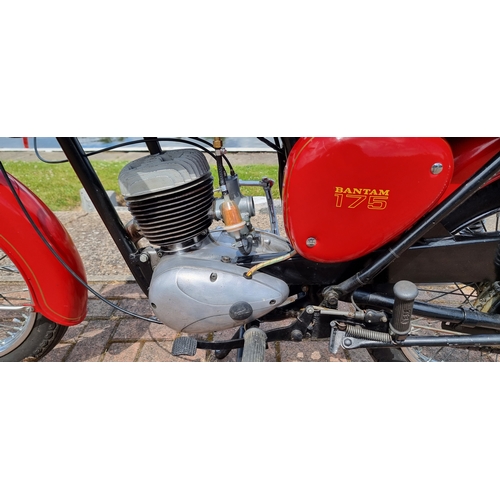 450 - 1971 BSA Bantam D7, 175cc. Registration number KWU 312J. Frame number D7 12241. Engine number XC1304... 