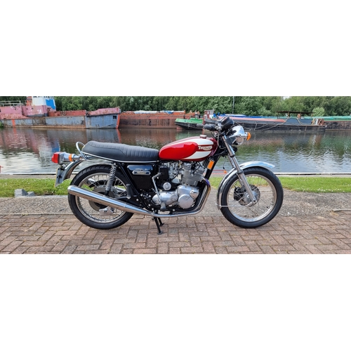 454 - 1976 Triumph T160V Trident, 736cc. Registration number OFO 413R. Frame number EK03925. Engine number... 