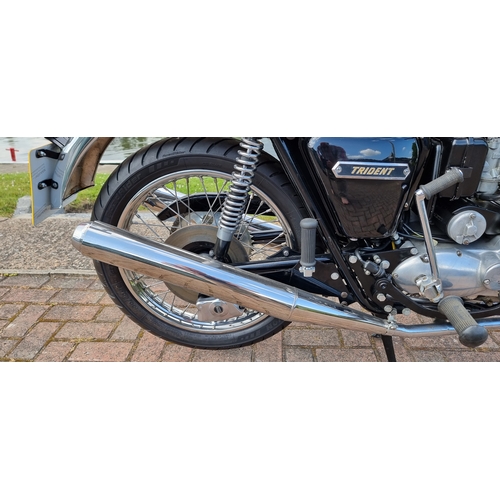 454 - 1976 Triumph T160V Trident, 736cc. Registration number OFO 413R. Frame number EK03925. Engine number... 