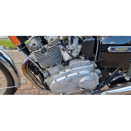 454 - 1976 Triumph T160V Trident, 736cc. Registration number OFO 413R. Frame number EK03925. Engine number... 