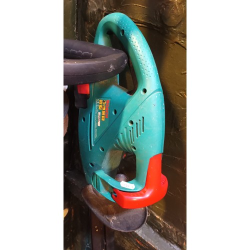 Garden gear deals cordless hedge trimmer