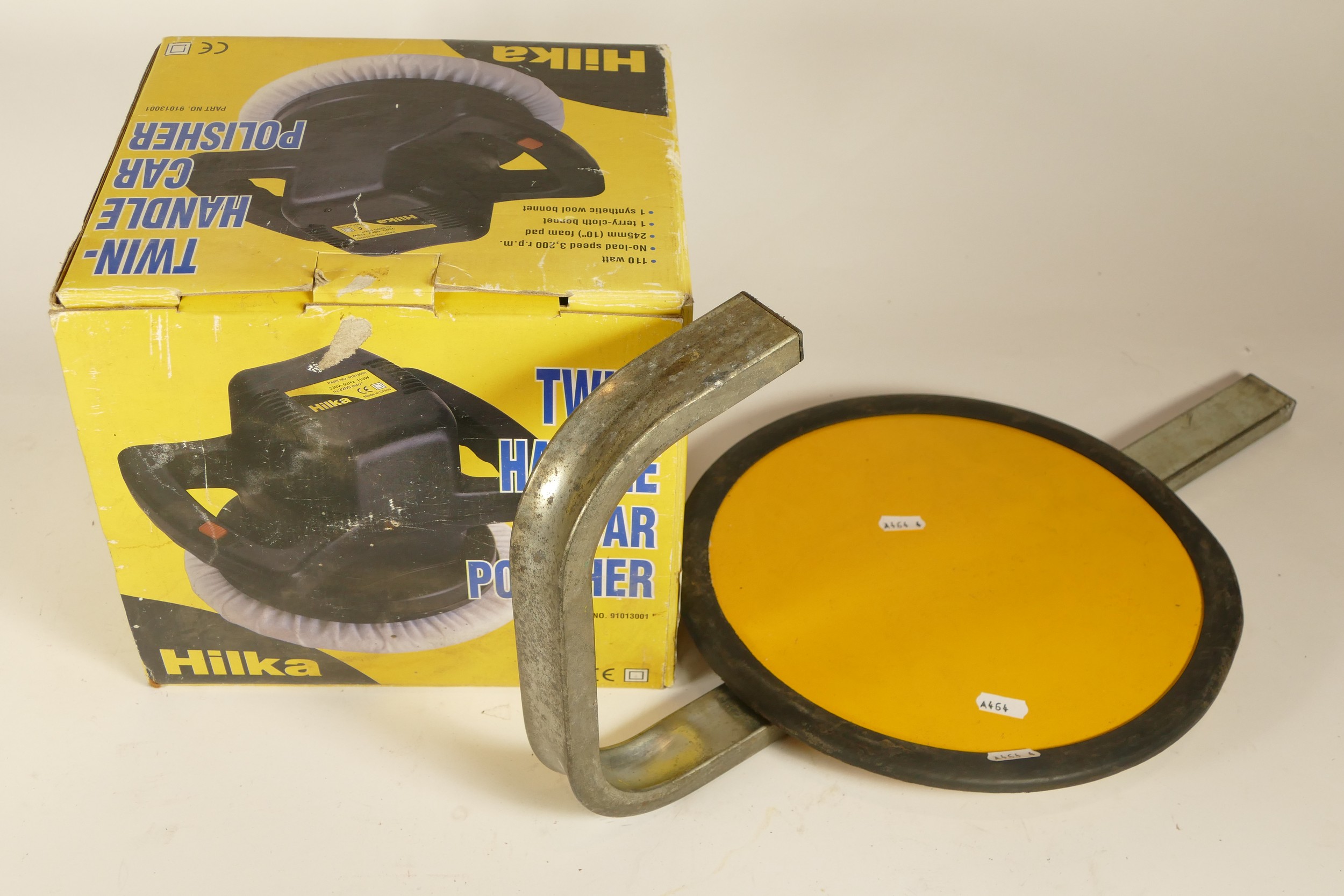 A collection of tools, to include a Wickes wet saw tile cutter, a Wilko