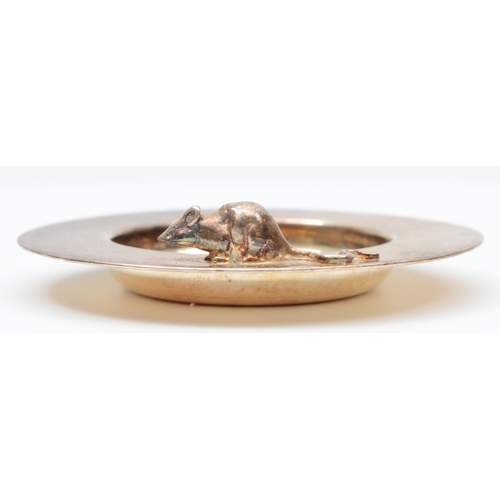 61 - A silver circular pin dish, by Sarah Jones, London 1986, with applied mouse, 34gm, 6.5cm
https://www... 