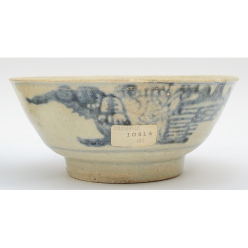 333 - Tek Sing glazed porcelain bowls, circa early 19th century, from the 1822 Tek Sing shipwreck that was... 