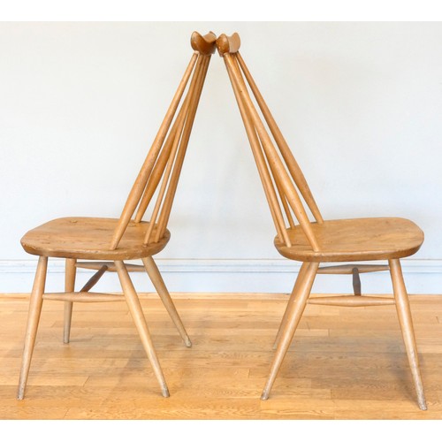 579 - Ercol, a set of four beech and elm model 369 Goldsmith Windsor dining chairs, c.1960's, (4) Seat hei... 