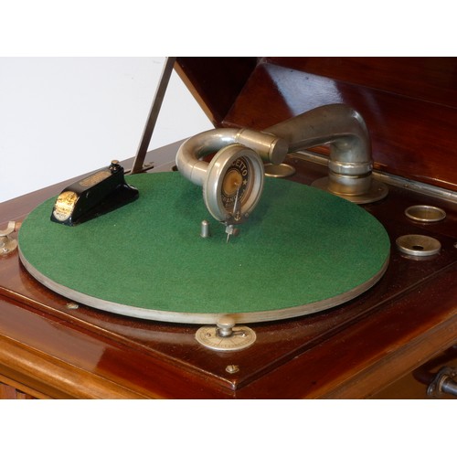 535 - An Edwardian mahogany cabinet wind up gramophone by Dulcetto, with hinged sound board. H105, W44, D5... 