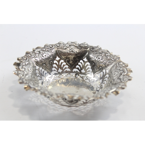 28 - An Edwardian silver pierced and embossed bon bon dish, Sheffield 1909, 12.5cm, 49gm