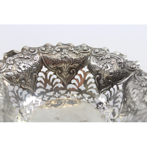 28 - An Edwardian silver pierced and embossed bon bon dish, Sheffield 1909, 12.5cm, 49gm