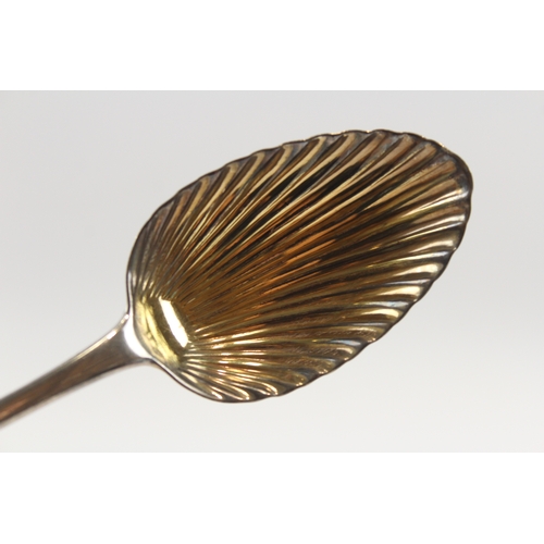 46 - A Victorian silver Onslow pattern shell bowl serving spoons, London 1854, 21.5cm, 153gm