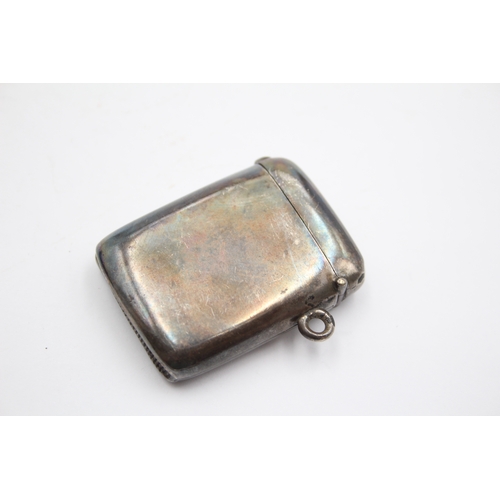 57 - A Victorian silver vesta case, Chester 1899, 4.5 x 3.5cm