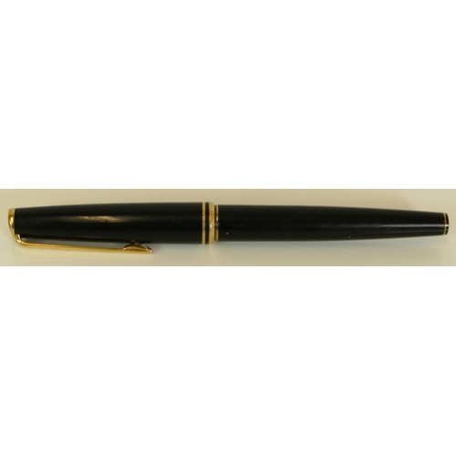 66 - Mont Blanc, a Classique black fountain pen with 14K gold nib,