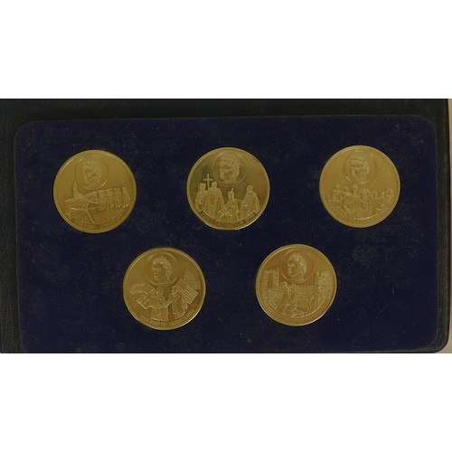 113 - A collection of Royal Medals including a 1977 set