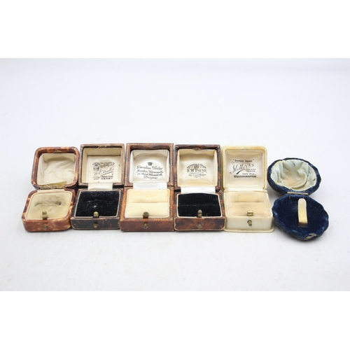 137 - 6 vintage jewellery boxes