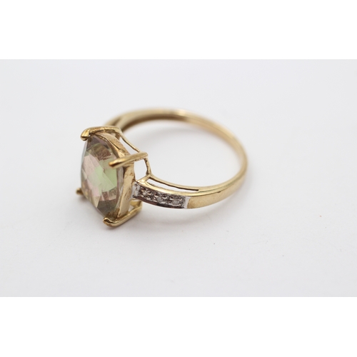 291 - A 9ct gold and mystic topaz single stone ring, P, 2.6gm