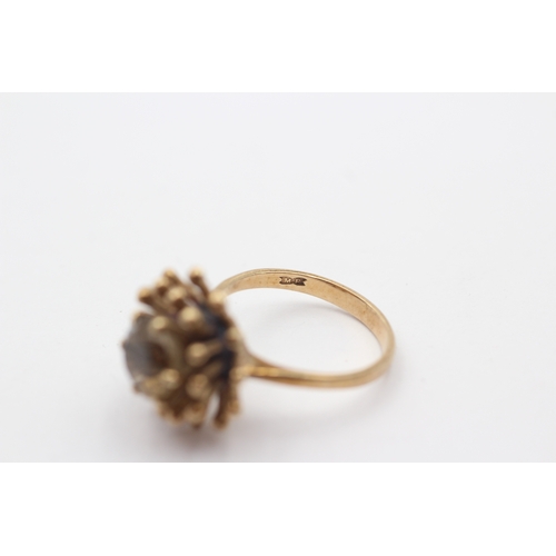 292 - A vintage 9ct gold smokey quartz dress ring, with star burst rays, N 1/2, 5.4gm