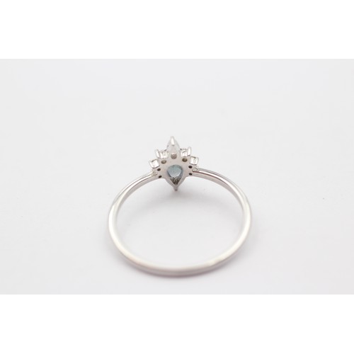 317 - A 14K white gold, colour change synthetic stone, brilliant and pear shape diamond dress ring, P, 1.6... 