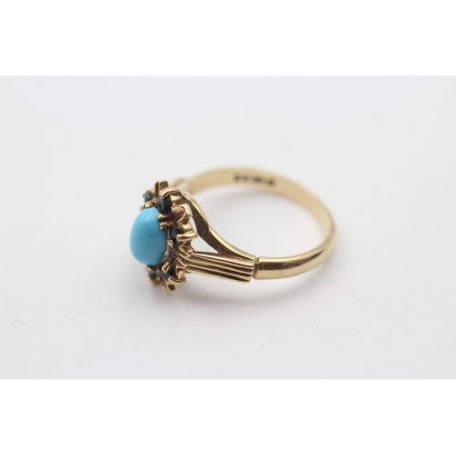 328 - A vintage 9ct gold, turquoise glass and sapphire cluster ring, M, 3gm