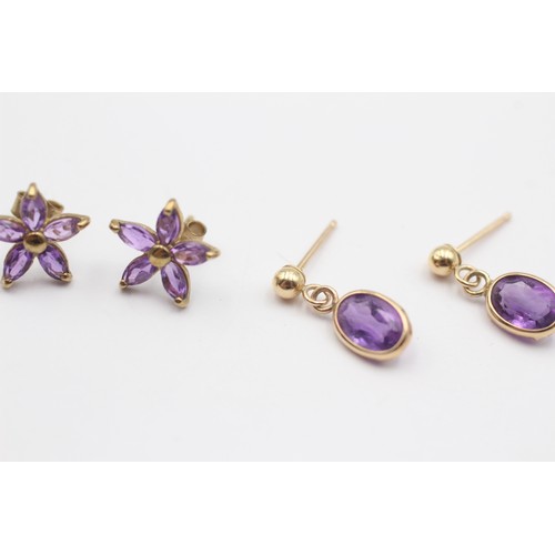 330 - Two pairs of 9ct gold and amethyst earrings, 1.3gm