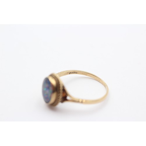 383 - A 9ct gold and opal triplet panel ring, stone 10 x 8mm, Q, 2.3gm