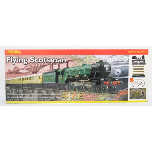 2 - Hornby, OO gauge Flying Scotsman (R 1039) electric train set, boxed