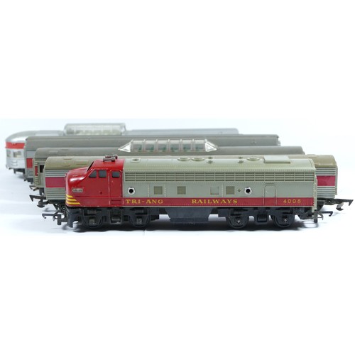 20 - Triang, OO gauge, locomotive with 4 carriages,  Triang railways 4008, 20425, 91119 and 2x Transconti... 