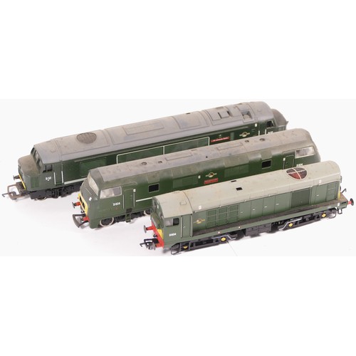 49 - Mainline, OO gauge, a collection of 3x locomotives to include D8134, D824 & D52 (3)