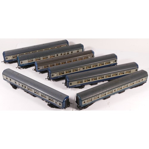 64 - Hornby & Lima, OO gauge, a collection of 7x Intercity carriages (7)