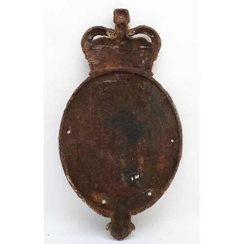 458 - A 19th century East Riding Constabulary cast iron wall plaque, displaying the White Rose Of Yorkshir... 