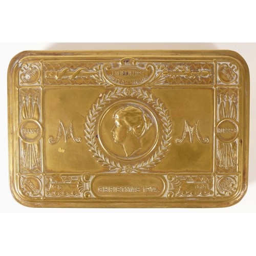 489 - A WWI Princess Mary Christmas 1914 brass tin