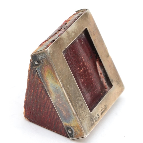 56 - An Edwardian silver and leather stamp holder, Birmingham 1901, 4.5 x 3.5 x 4.5cm.