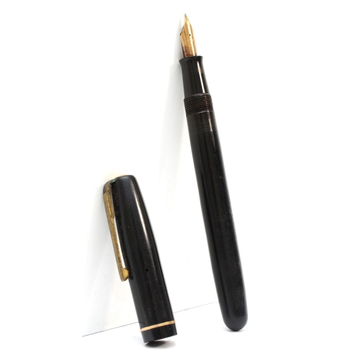 80 - Watermans, a W2B fountain pen with 14kt gold nib,12.5cm.