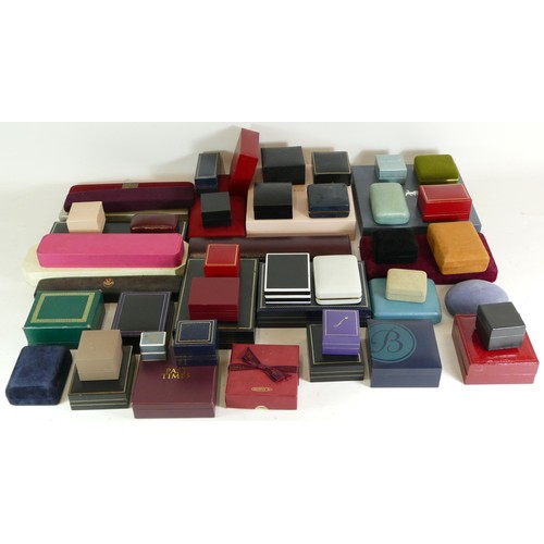 117 - Various mixed jewellery boxes.